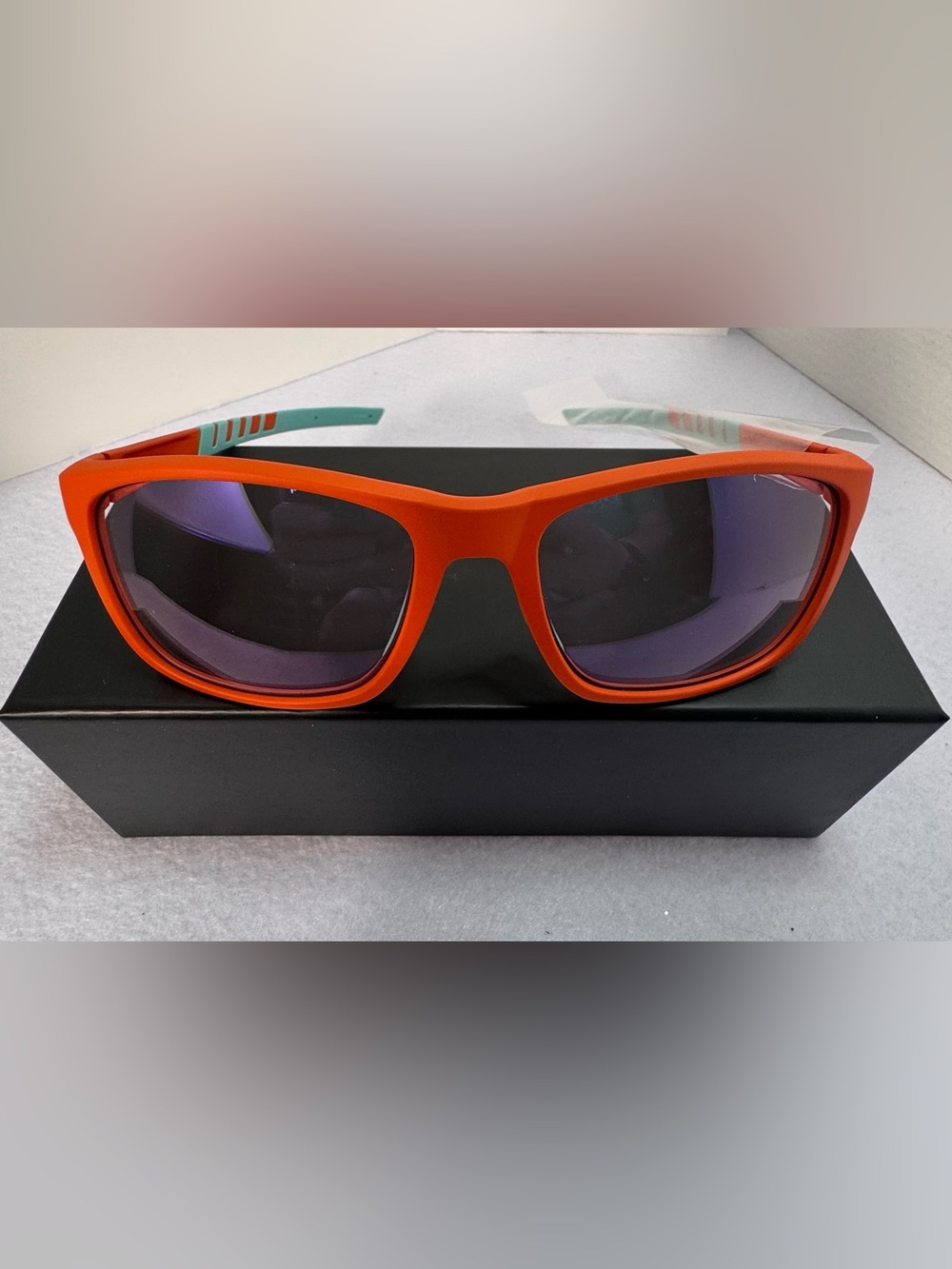 WaveBalance Tempest Elite Gaming Glasses Orange Blue Light Lenses Box & Pouch